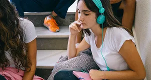 Adolescencia: Redes, Vínculos y Señales de Riesgo